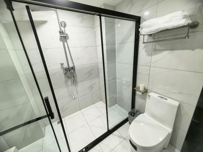 Bathroom 3, 7 Days Inn Tangshan Haigang District Haicheng Road, Tangshan