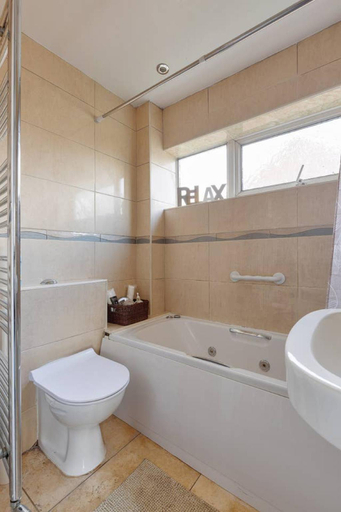 Others 3, Anna’s Stylish House - Near Legoland, Windsor and Maidenhead