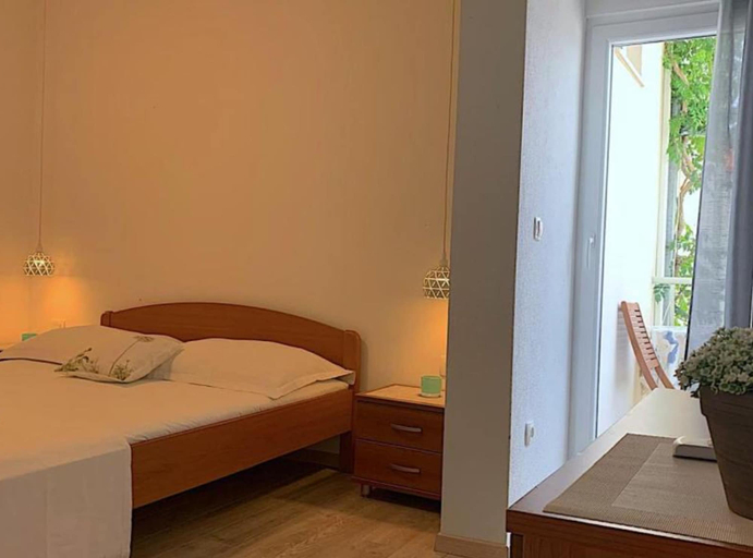 Bedroom 1, Adria Leut, Podgora