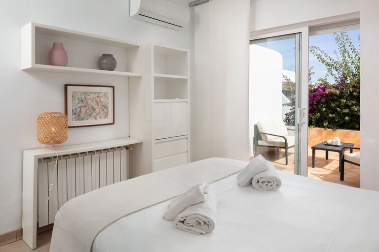 Room 3, AS EXT CBP Samisol FI 2, Málaga