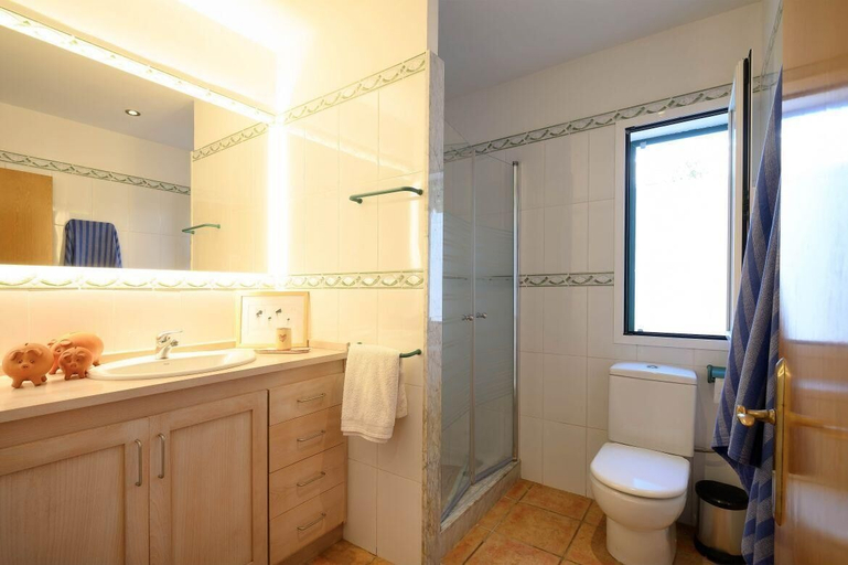 Room 2, Villa Sa Calma With 4 Bedrooms and 3 Bathrooms, Baleares