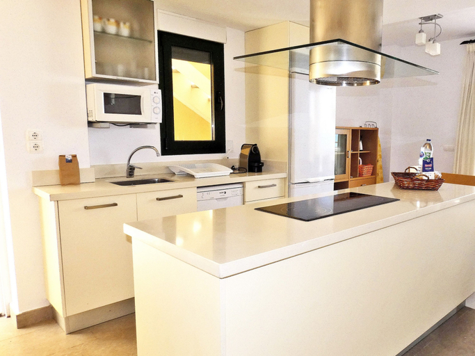 Room 3, Dup3291 in Oliva With 3 Bedrooms and 2 Bathrooms, Valencia