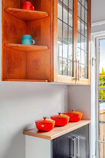 3, Serene 2-Bedroom Apartment in Gqeberha with River Views, Nelson Mandela Bay