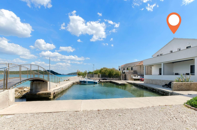Sport & Beauty, Apartment Denko by the sea, Murter