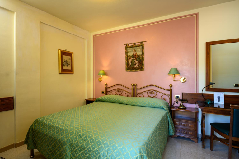 Bedroom 2, Campiglione Hotel, Perugia