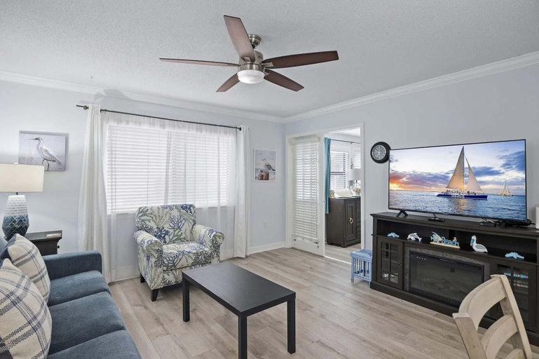 Living area 5, Chateau La Mer #13a, Okaloosa