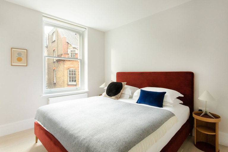 Room 3, 74-78 Marylebone Lane, London