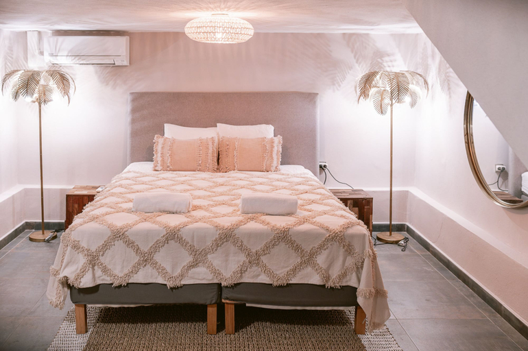 Room 4, Villa KM4 in Ibiza With 8 Bedrooms and 7 5 Bathrooms, Baleares