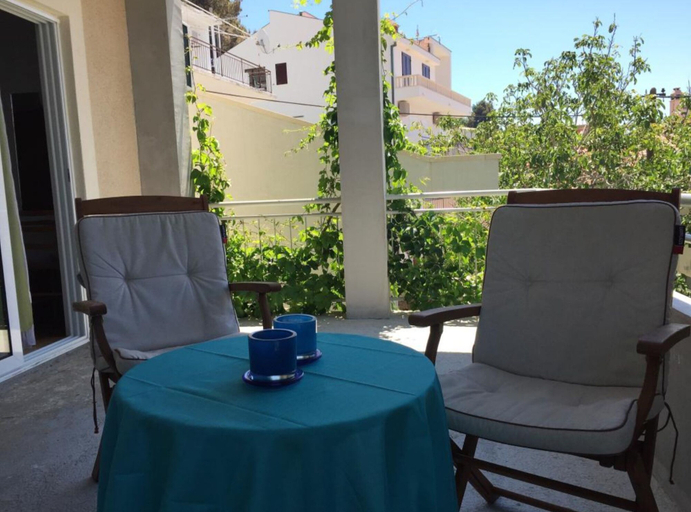 Others 4, Adria Leut, Podgora