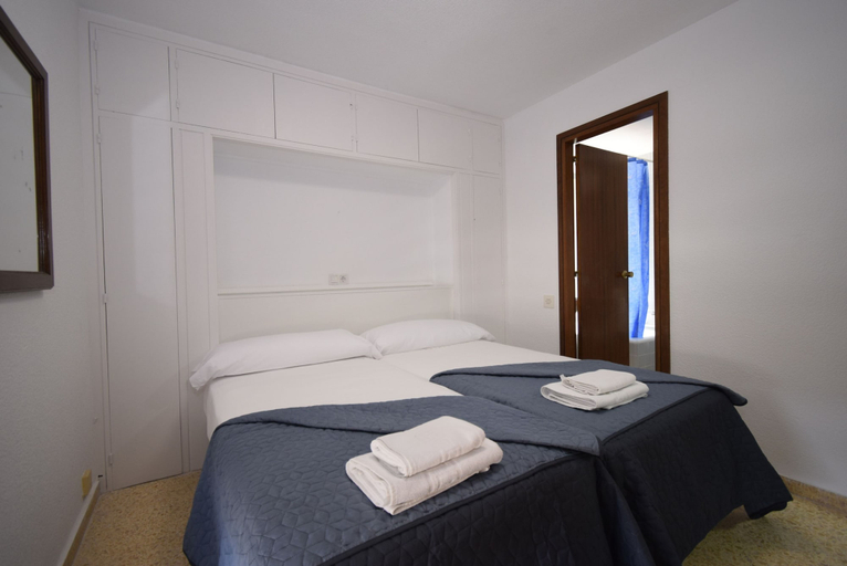Bedroom 4, Girasol 4-8 in Benidorm, Alicante
