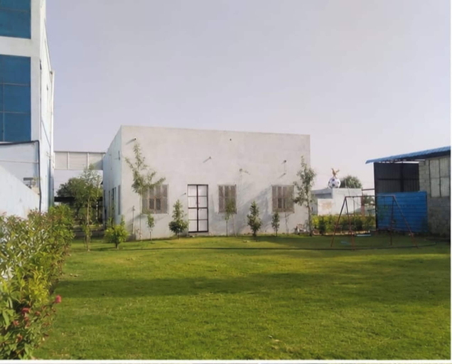 Property grounds 5, Hotel Deluxe And Family Resturant, Sikar