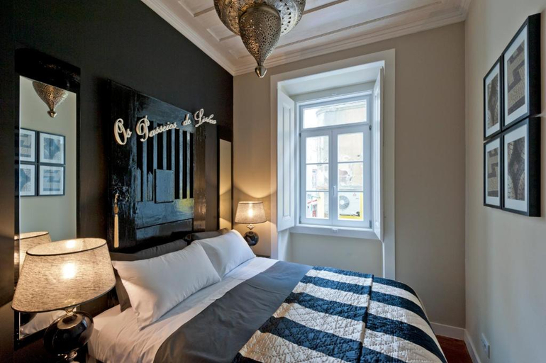 Bedroom 2, Lisbon Colours Bairro Alto Apartments, Lisbon