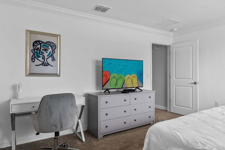 Room 5, Townhome 4 BR Free Access to Amazing Resort!, Osceola