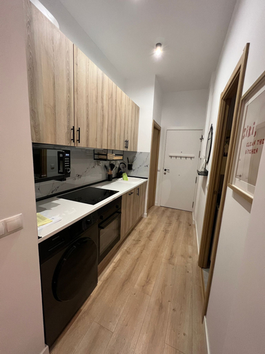 Room 3, w Dreamy 1BR With Great Balconny, Madrid