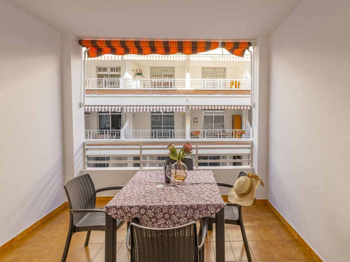 Room 3, CHL El Faro Next to the Puerto Naos Beach, Santa Cruz de Tenerife