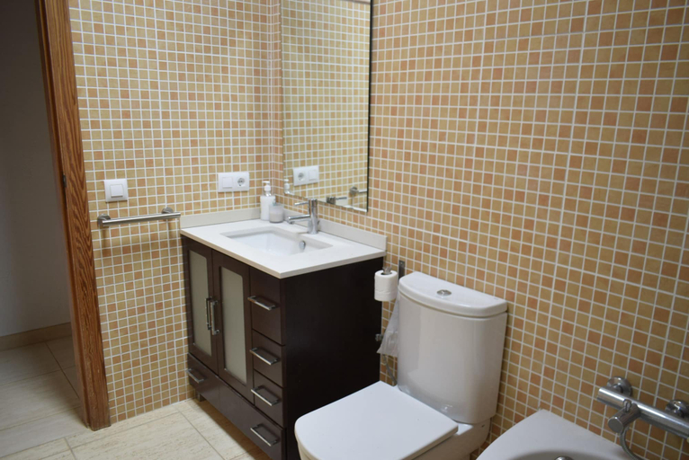 Room 2, Ch4316 in Denia With 4 Bedrooms and 3 Bathrooms, Alicante