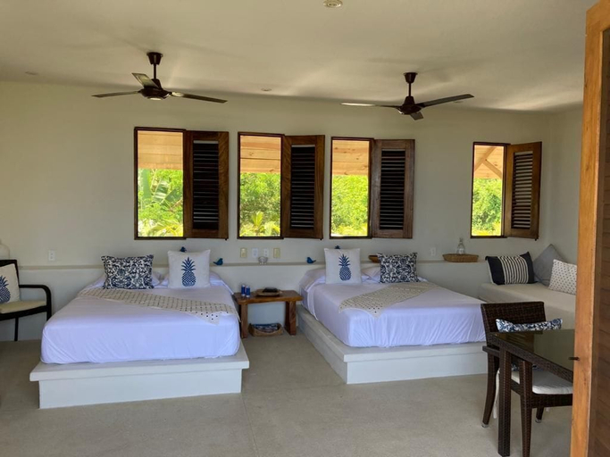 Room 5, Los Guajes Bungalows, Dist. Pochutla