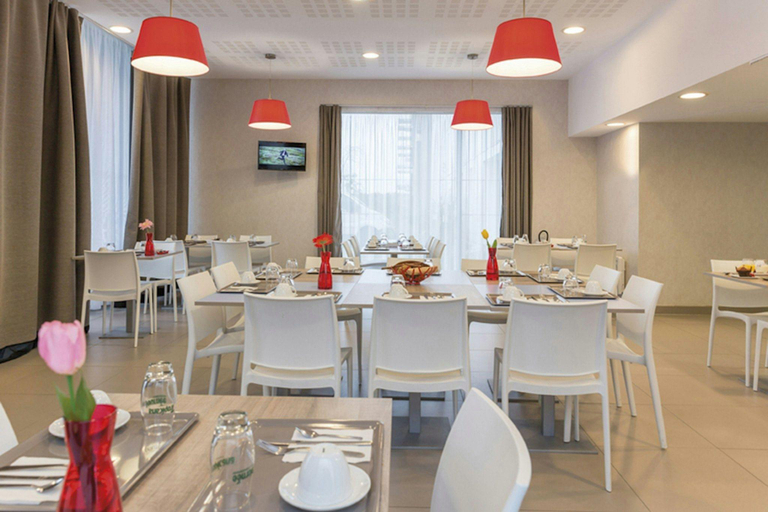Food & Drinks 5, Appart'City Confort Saint-Nazaire Océan, Loire-Atlantique