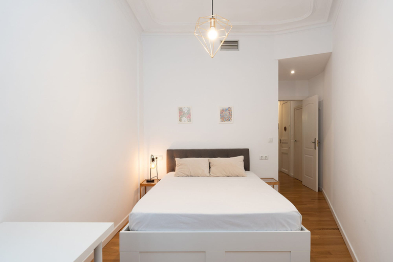 Room 3, Bright and Cozy Flat in the Heart of the City, Barcelona