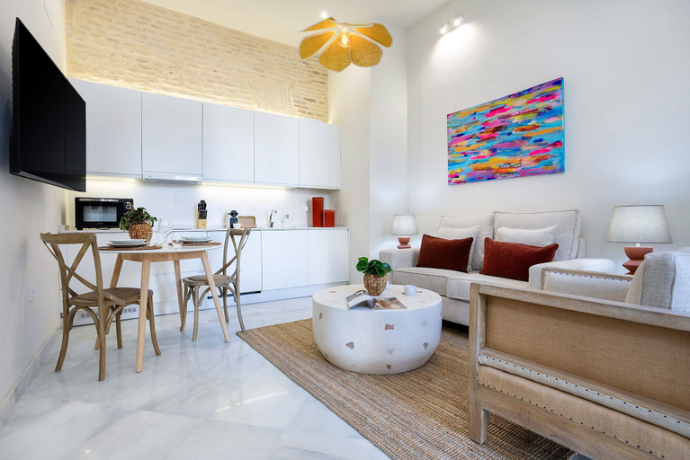 Room 5, Spectacular Duplex With a Private Pool in Seville Mendoza Rios II, Sevilla