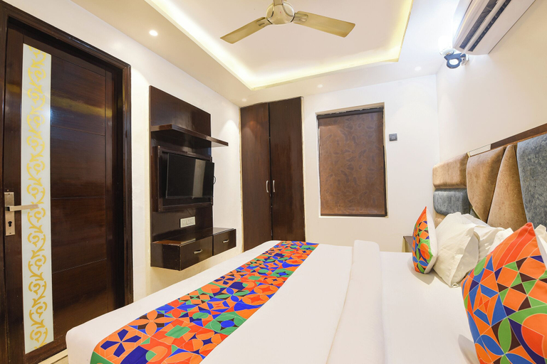 Room 5, FabHotel Dev Palace II - Nr Ashok Vihar, Delhi