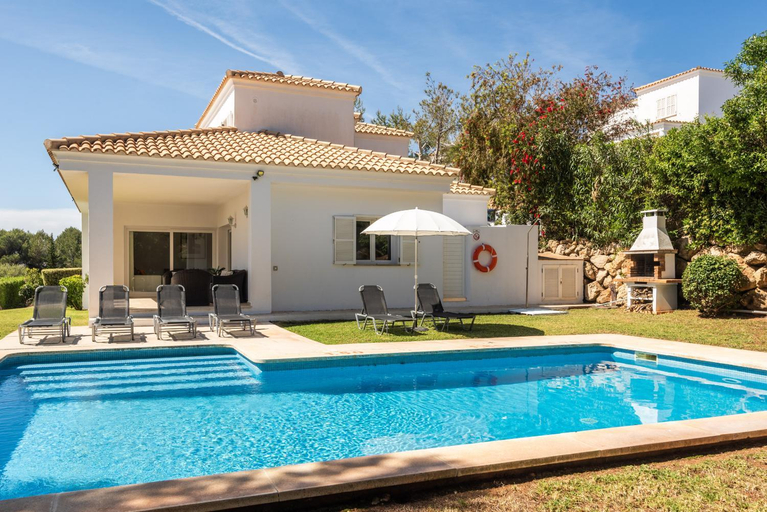 Sport & Beauty 2, Villa Arual by Escape Home, Baleares