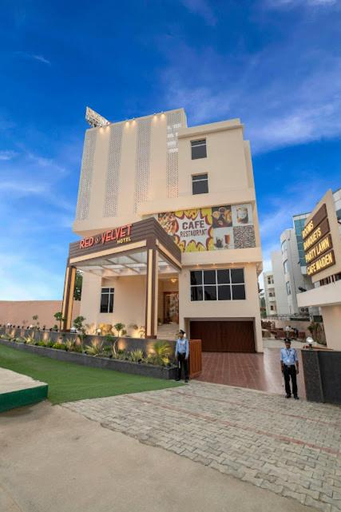 Others 5, Palette - Red K Velvet, Ghaziabad