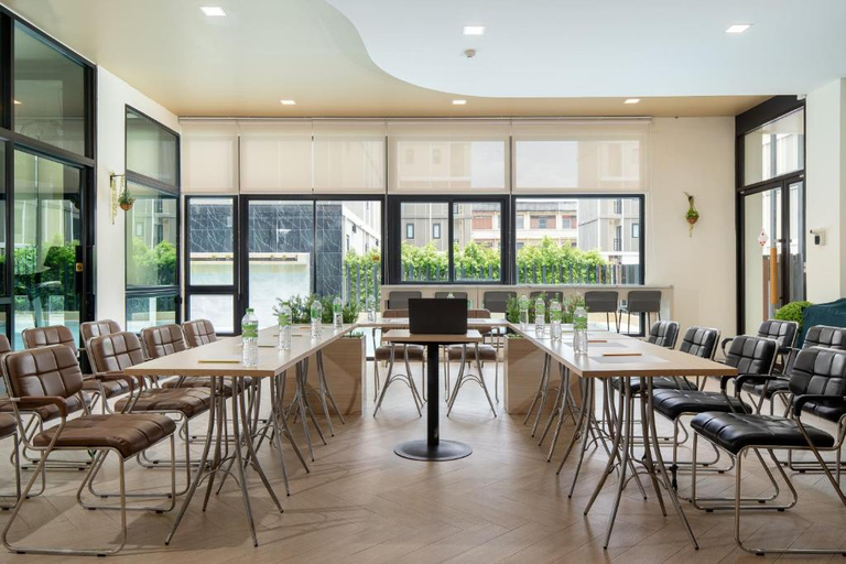 Food & Drinks 3, Amanahbangkok, Thon Buri