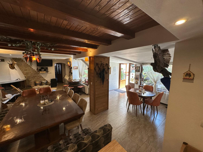 Food & Drinks 3, NIKI HOUSE, Bansko