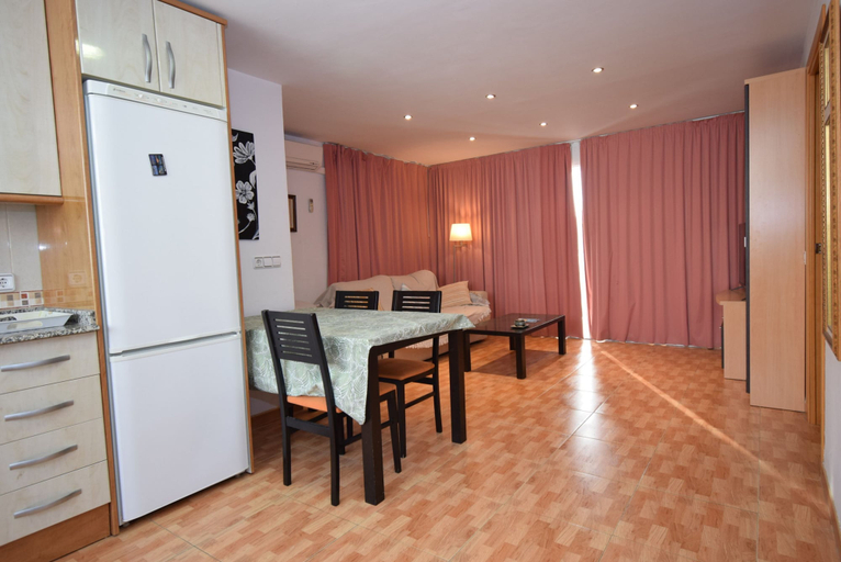 Room 5, DON Paco 5B in Benidorm, Alicante