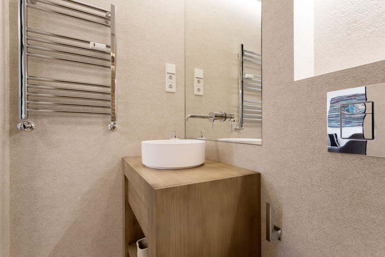 Room 3, Stylish 1-bd Apart in Bernab u Concha Espina II, Madrid