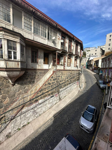 Others 5, Da Vinci, Valparaíso