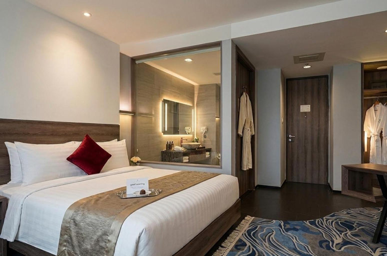 bedroom 8