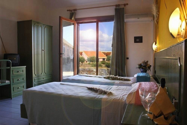 Bedroom 3, Le Tonnare di Stintino - Beach Resort, Sassari