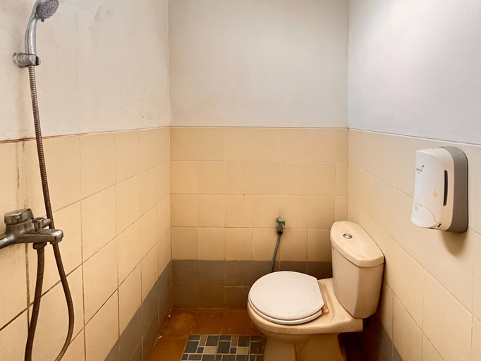 Bathroom 3, Penginapan Garuda, Malang