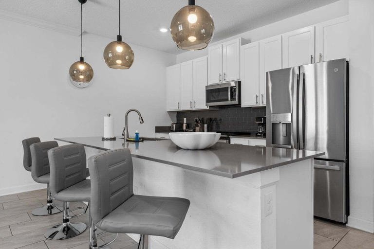 Private kitchen 2, Townhome 4 BR Free Access to Amazing Resort!, Osceola