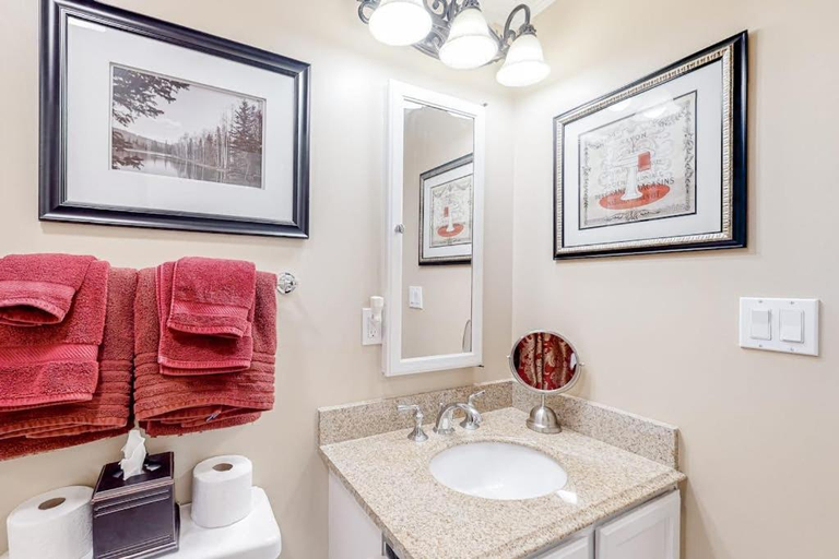 Bathroom, Vermont, Windsor