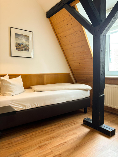 Bedroom 3, Hotel Schillerbad, Märkischer Kreis