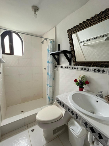 Bathroom, Hotel Villa de Paris, Chachapoyas