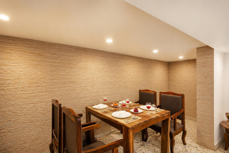 Food & Drinks 4, The Urban Escape, Nainital