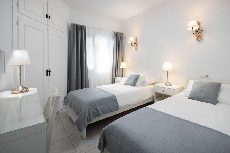 Room 5, AS EXT Calahonda MAR 10, Málaga