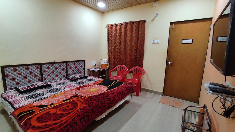 Others 5, ANITA NIWAS MATHERAN, Raigarh