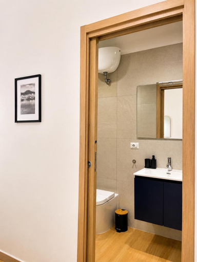 Bathroom 3, casa corallium, Napoli