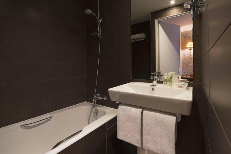 Bathroom 4, Hotel France d'Antin, Paris