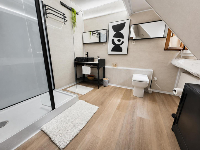 Bedroom 4, Domaine Valenquercy, Lot
