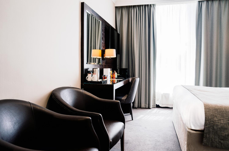 Bedroom 2, Newcastle County Hotel, Newcastle upon Tyne