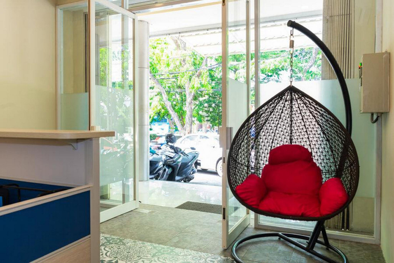 Public Area 2, RedDoorz Hostel @ DI Panjaitan Simpang Lima, Semarang