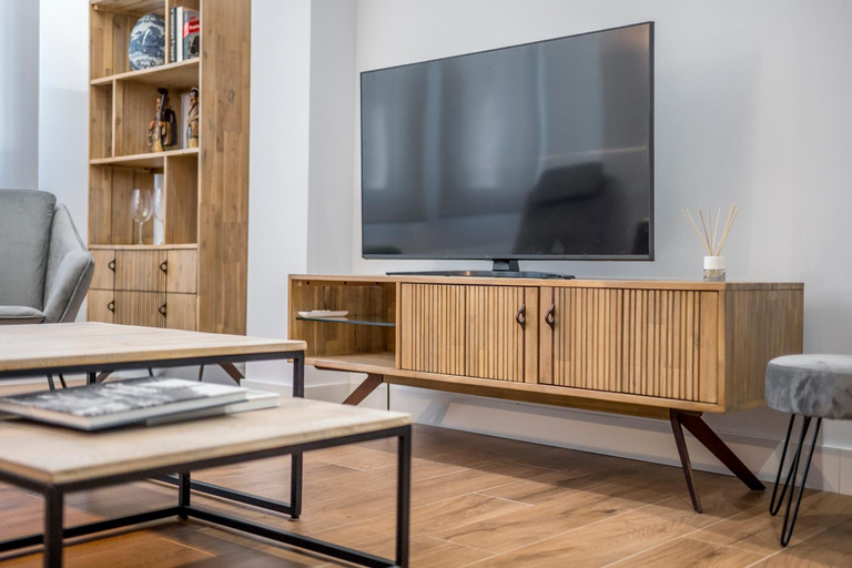 Shared lounge/TV area