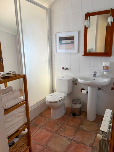 Bathroom, Remoña 2, Cantabria
