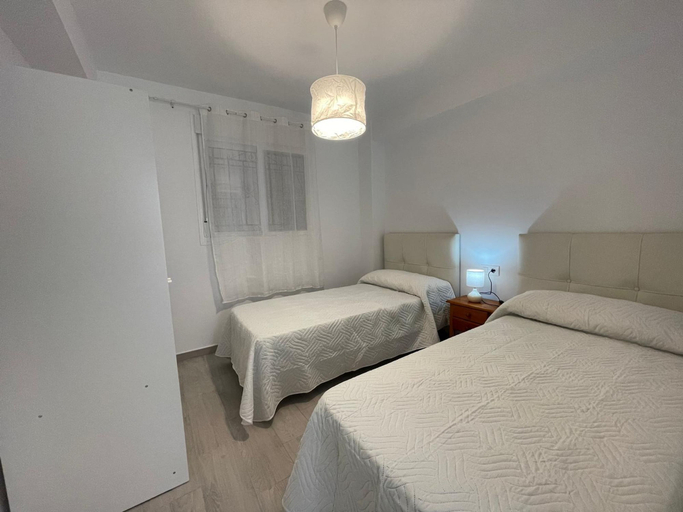 Room 4, Terrasol Monterrey 2 B7, Málaga